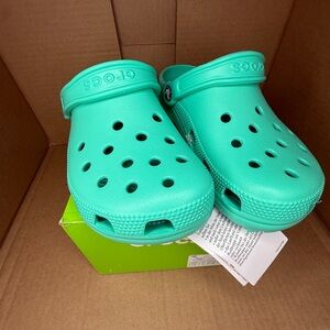 New in Box - Crocs Classic Clog K Lagoon Teal Kids Shoes J5